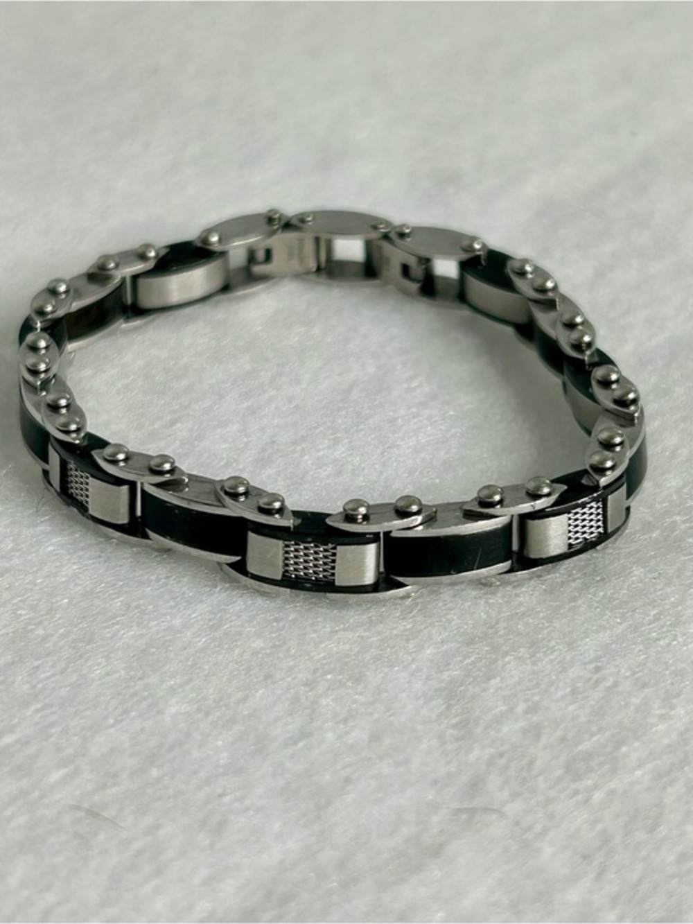 Silverado Stainless Steel Link Bracelet Black Silver